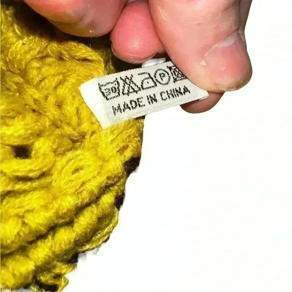 OneSize hooded sweater shrug.Citron chartreuse color. Cocoon style sleeves NWOT. - Picture 5 of 7